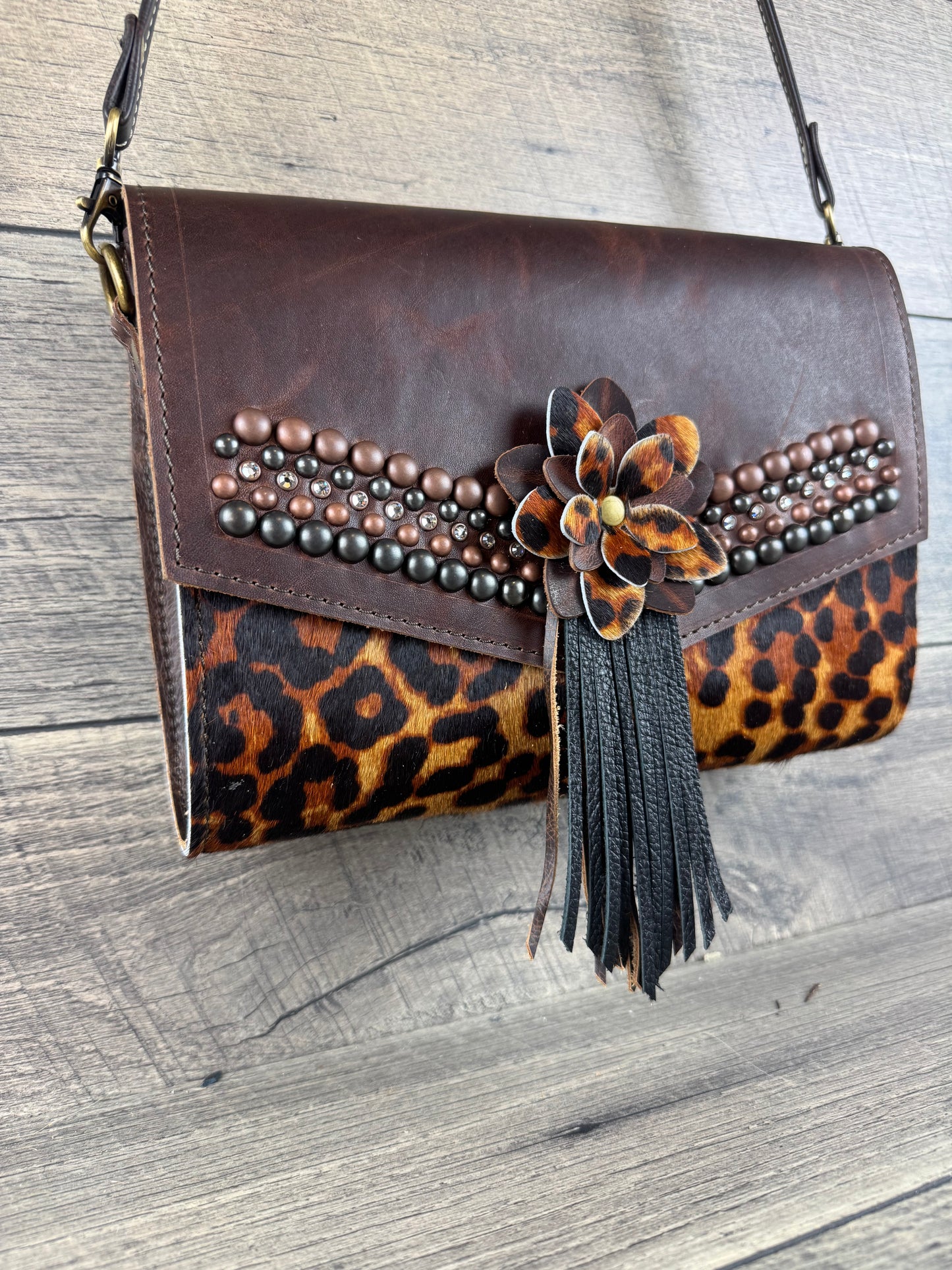 “Jasmine” Crossbody - New Leopard