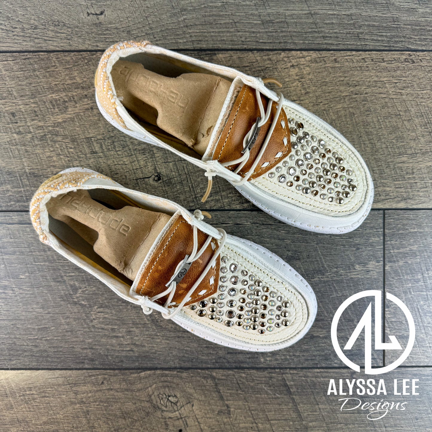 Women’s Size 8 - Ivory with Silver and Gold Confetti