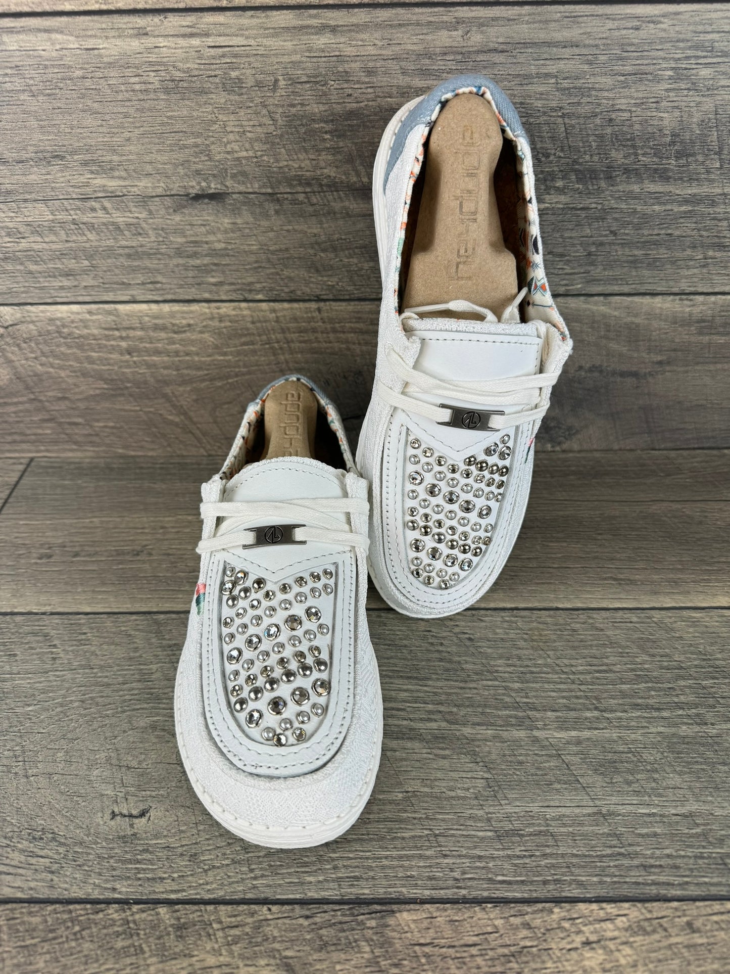 Women’s Size 8 - White with Silver and Clear Confetti