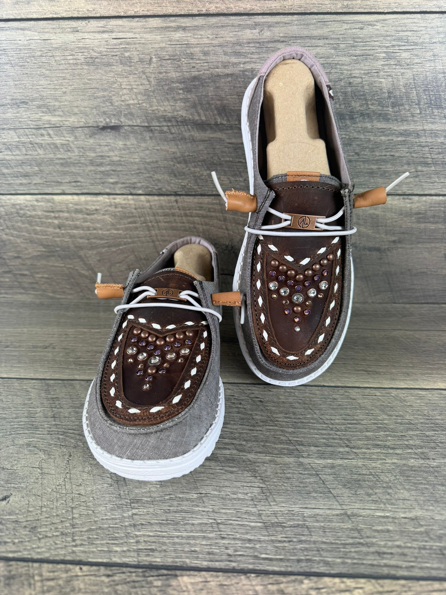 Women’s Size 7 - Heather Brown/Burgundy & Amethyst Confetti