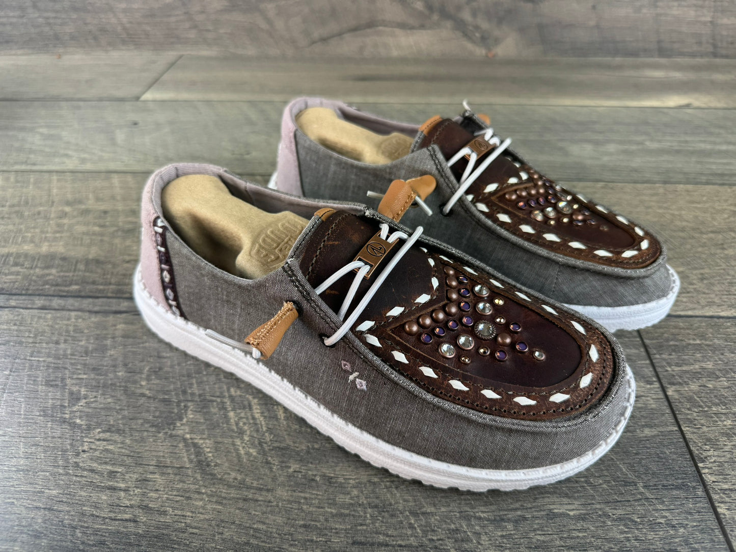 Women’s Size 7 - Heather Brown/Burgundy & Amethyst Confetti