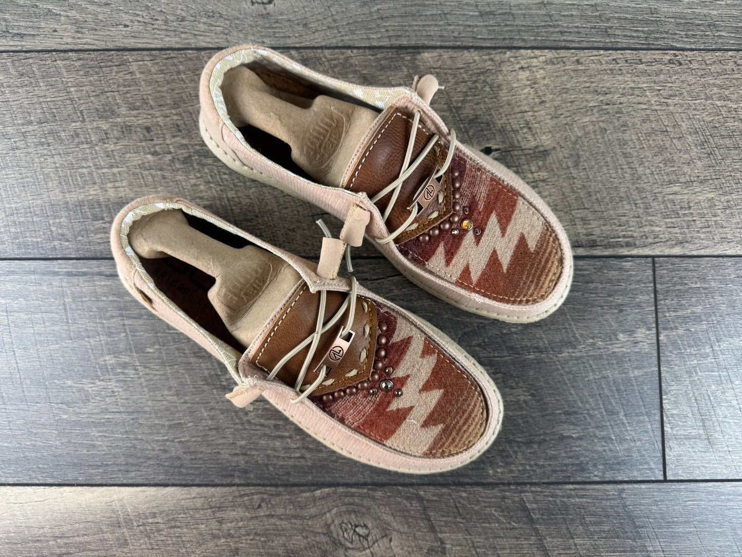 Women’s Size 8 - Ivory Peach & Dutton *Limited Edition*