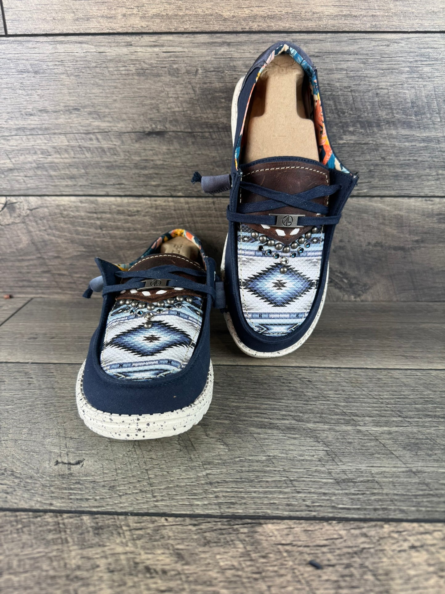 Women’s Size 8 - Navy Aztec