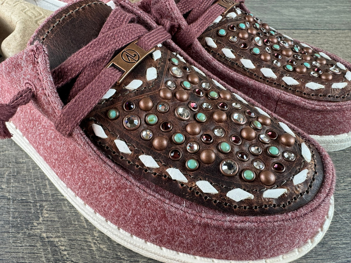 Women’s Size 7 - Heather Burgundy w/Copper & Turquoise Confetti