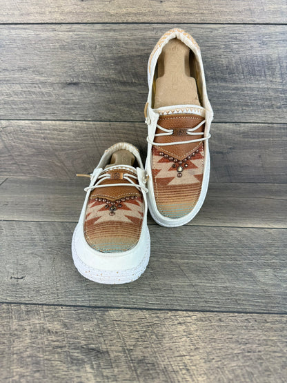 Women’s Size 10 - Ivory/Dutton