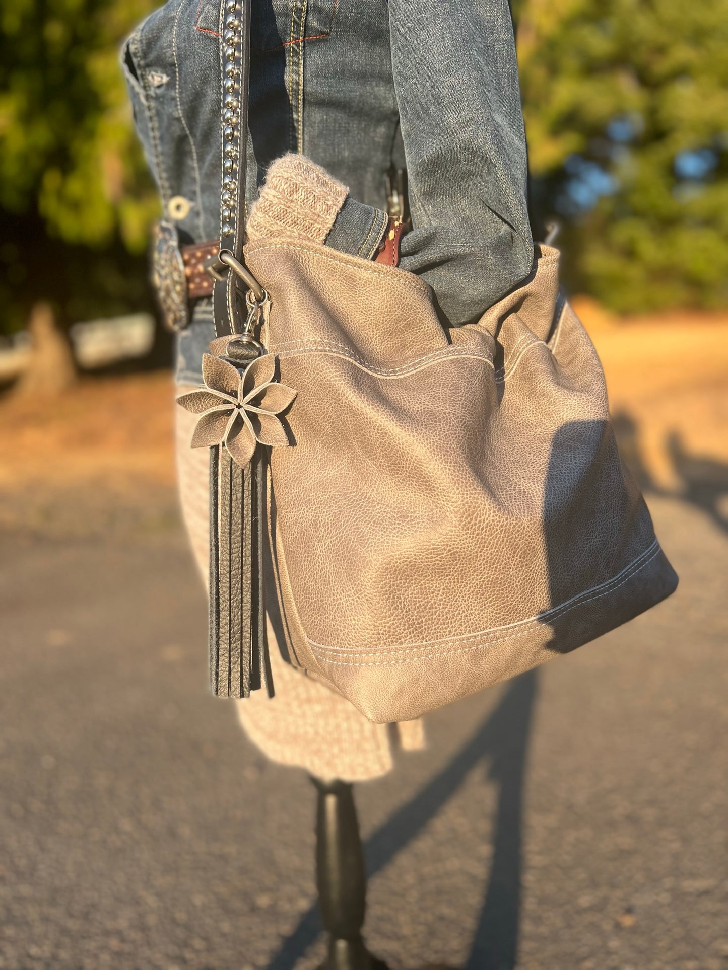 Rosemary Shoulder Bag - Silver Grey Leather