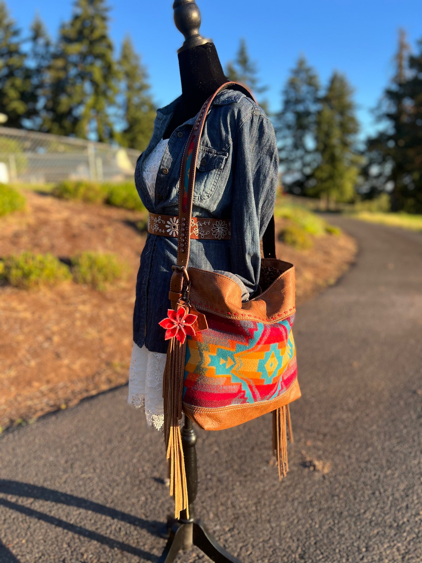 Rosemary Shoulder Bag - Saddle Tan & Turquoise Sunrise